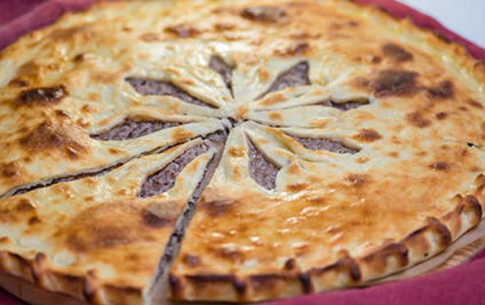 Пирог с начинкой из баранины